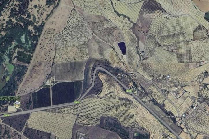 Terreno en venta en Sanlúcar la Mayor, Centro photo 0