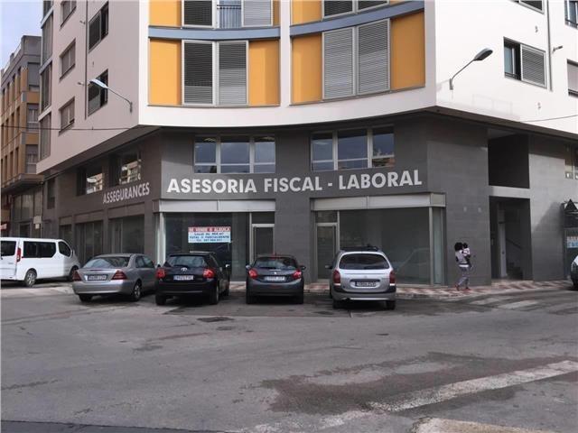 Local comercial en venta en Tavernes de la Valldigna, Tavernes de la valldigna photo 0