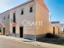 Casa en venta en Puebla de la Calzada photo 0