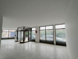 Local comercial en venta en La Bisbal d'Empordà, Bisbal d Empordà La photo 0