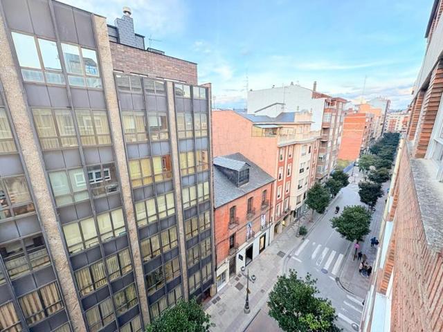 Piso en venta en Ponferrada, Centro photo 0