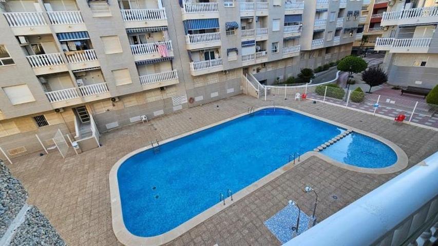 Apartamento en venta en Torrevieja, Estacion de autobuses photo 0