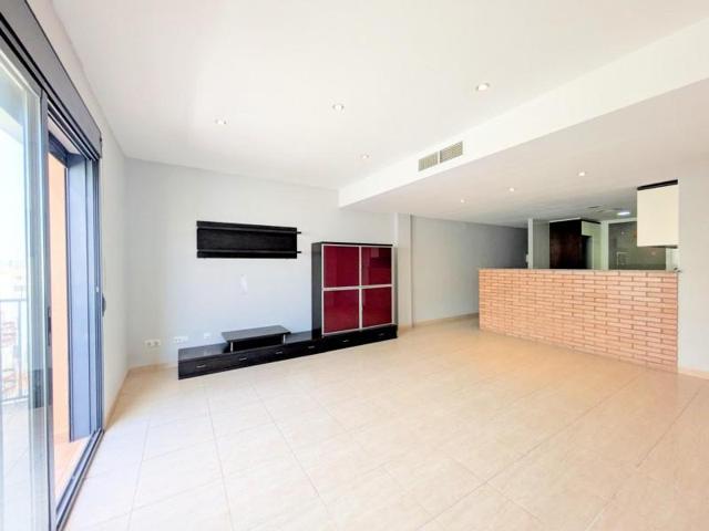 Piso en venta en Amposta, Centro photo 0