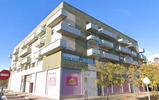 Piso en venta en Figueres, Poble nou photo 0
