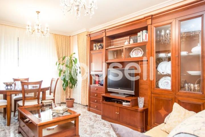 Piso en venta en Villares de la Reina photo 0