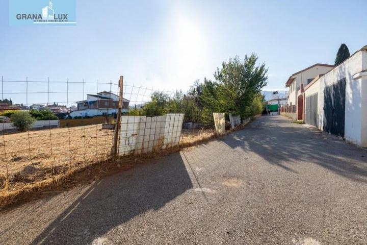 Terreno en venta en Huétor Vega, Avda colorados photo 0