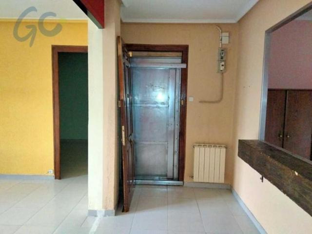 Piso en venta en Huesca photo 0