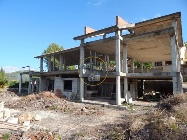 Chalet en venta en Albaida, L eixample 9 photo 0