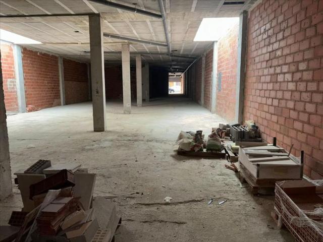 Local comercial en venta en Picassent, Carrer de Carles Albors, 38, 46220 photo 0