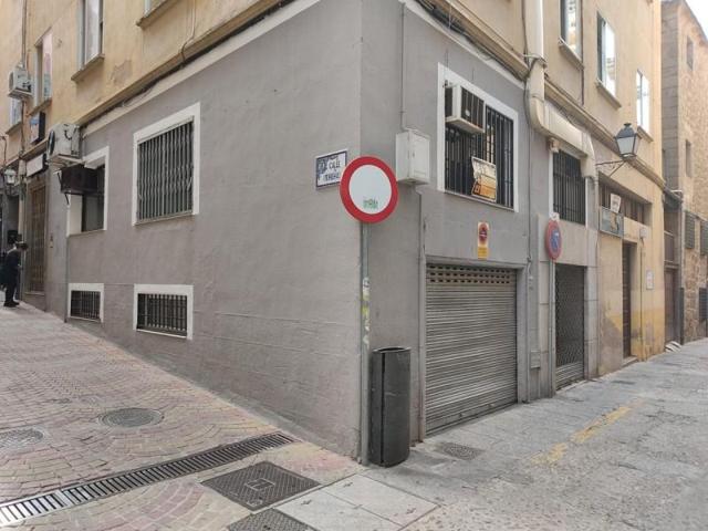 Local comercial en venta en Plasencia, Calle Vidrieras, 10600 photo 0
