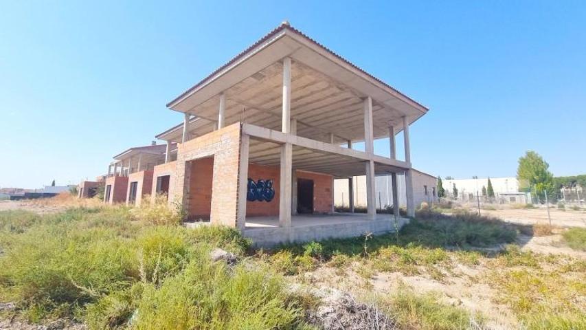 Terreno en venta en Nuez de Ebro, Sisallar photo 0