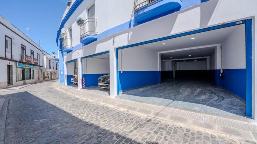 Garaje en venta en Ayamonte, Centro photo 0