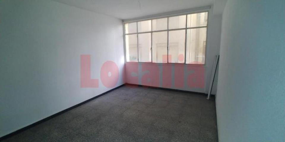 Local comercial en venta en Santander photo 0