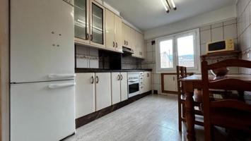 Piso en venta en Oviedo photo 0