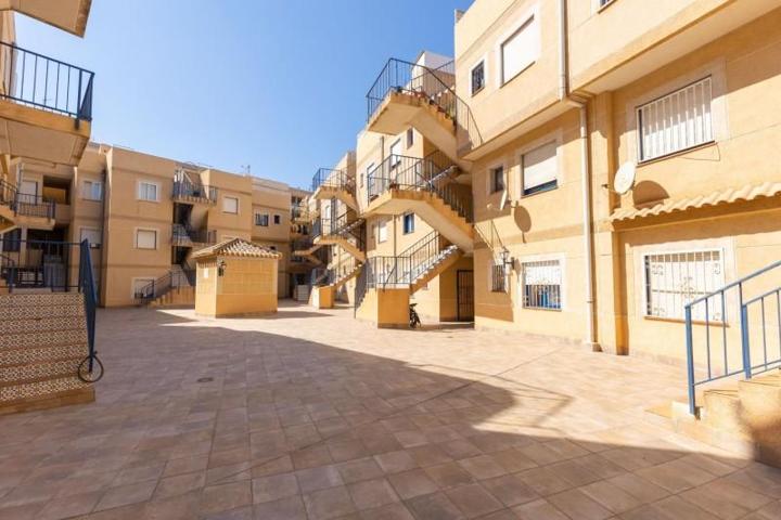 Piso en venta en Torrevieja, Nueva Torrevieja photo 0