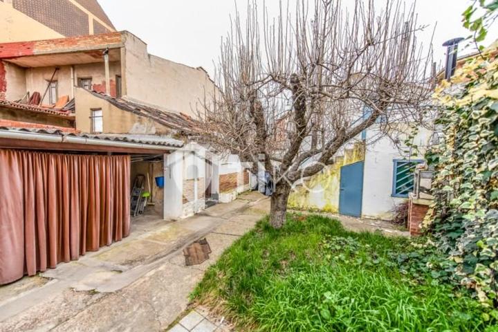 Casa en venta en Cistérniga photo 0