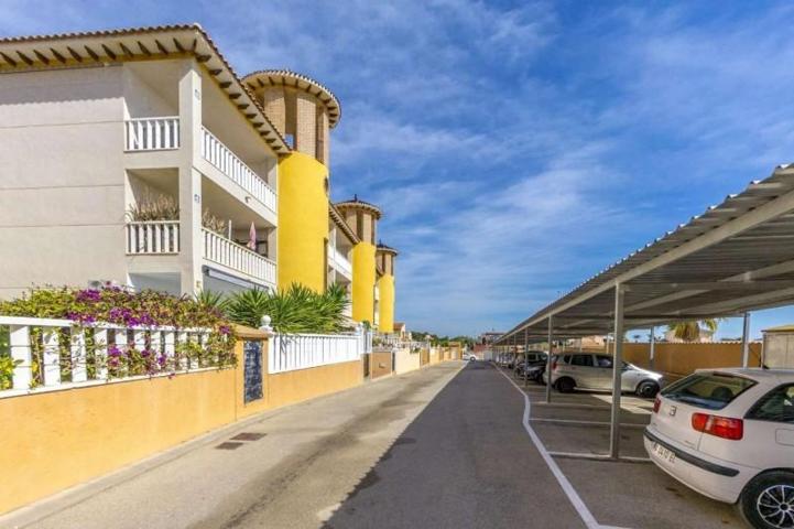 Apartamento en venta en Orihuela, Lomas de Cabo Roig-Los Dolses photo 0