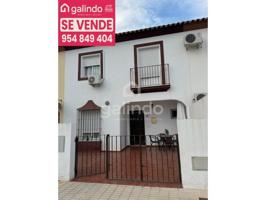 Casa en venta en Paradas photo 0