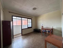 Piso en venta en L'Hospitalet de Llobregat, Pubilla cases photo 0