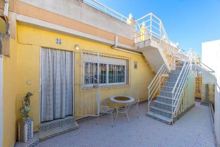 Adosada en venta en Torrevieja, Los altos photo 0