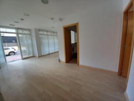 Local comercial en venta en Segur de Calafell, Segur playa photo 0