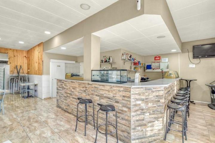 Local comercial en venta en Sant Pere Pescador, Centro urbano 7 photo 0