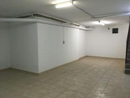 Local comercial en venta en Vilanova i la Geltrú, Canigó photo 0