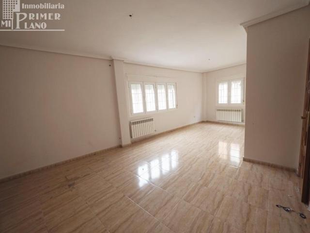 Adosada en venta en Tomelloso, Calle Alfonso XII y Calle Nueva photo 0