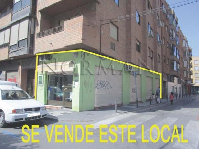 Local comercial en venta en Murcia, San Lorenzo - La Merced photo 0