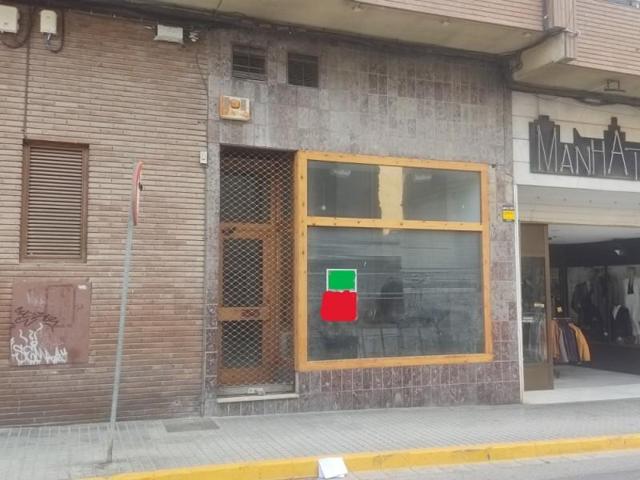 Local comercial en venta en Almansa, Centro photo 0