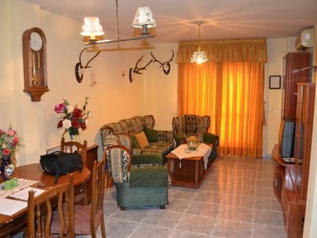 Piso en venta en Plasencia, Avenida de extremadura photo 0