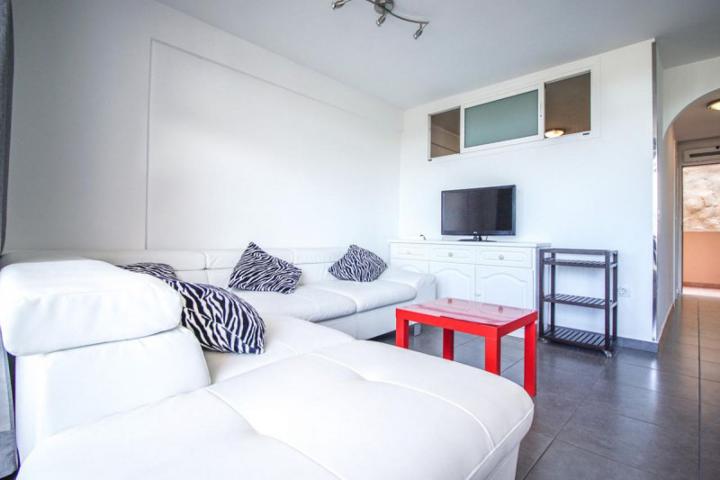 Apartamento en venta en Arona, El Palmar photo 0