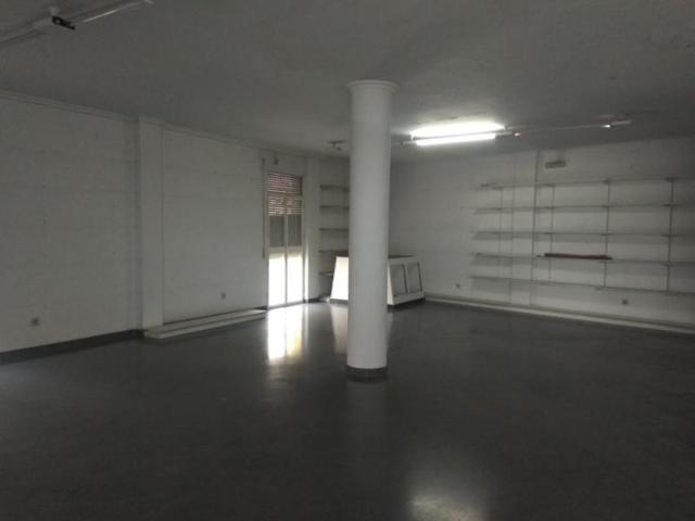 Local comercial en venta en El Carpio, Área del Alto Guadalquivir photo 0