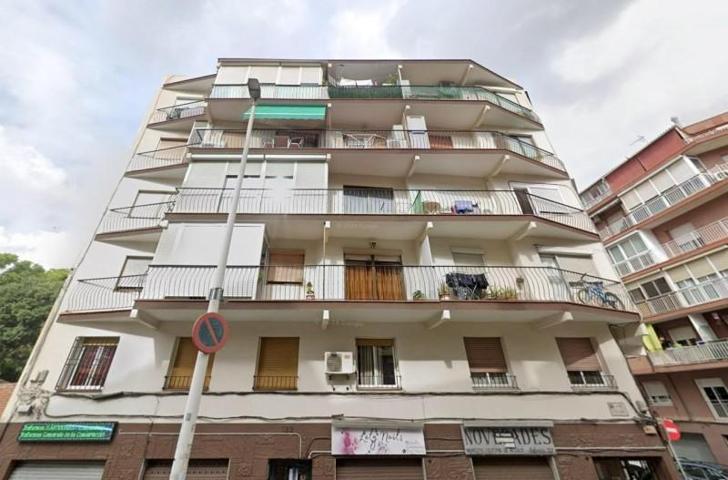 Piso en venta en Santa Coloma de Gramenet, Centre photo 0