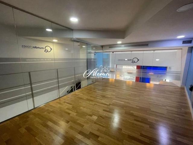 Local comercial en venta en Córdoba, Centro photo 0