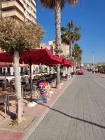 Local comercial en venta en El Campello, 1a linea photo 0