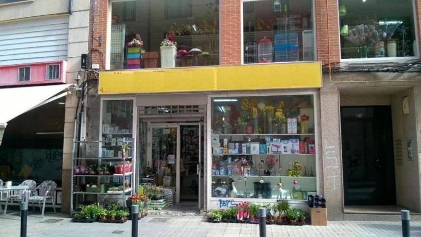 Local comercial en venta en Ponferrada, Centro photo 0