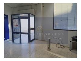 Local comercial en venta en Alcalá de Guadaira photo 0