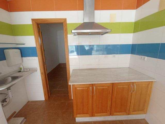 Local comercial en venta en Gandia, Playa de Gandia photo 0