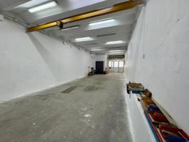 Local comercial en venta en Sant Adrià de Besòs, Sant Joan Baptista photo 0