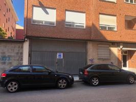 Local comercial en venta en Ponferrada, Alta photo 0