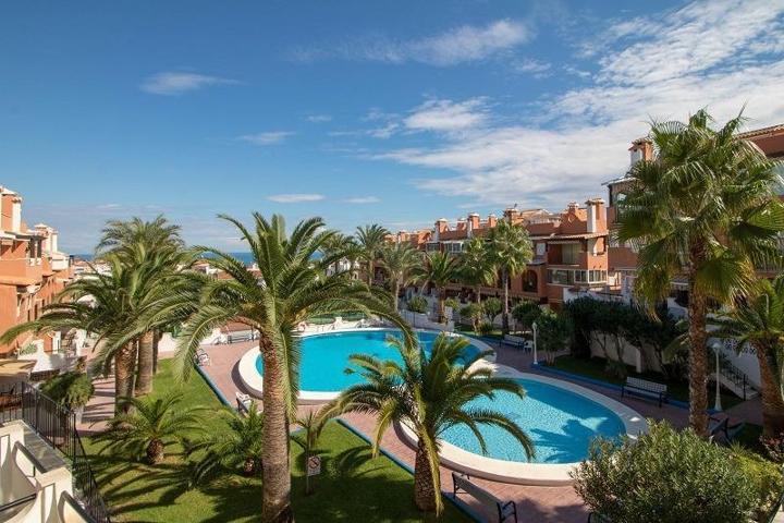 Apartamento en venta en Torrevieja, La veleta photo 0