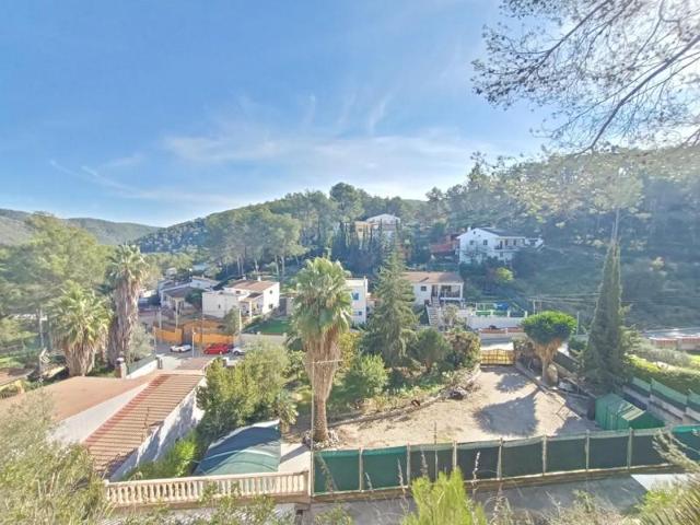 Terreno en venta en Canyelles, Can Roca photo 0