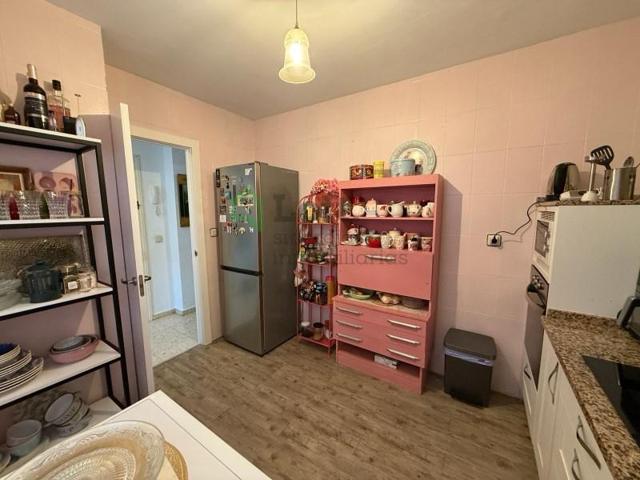 Piso en venta en Badajoz photo 0