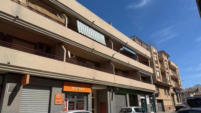 Piso en venta en Monserrat, Comunidad valenciana photo 0