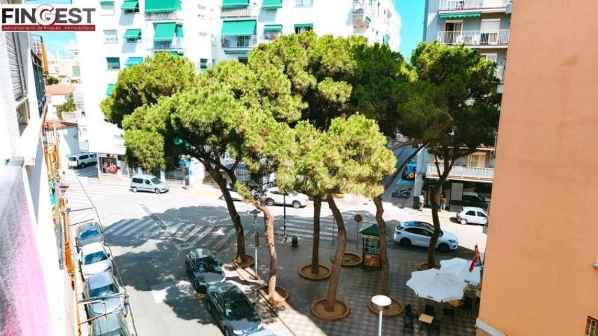 Piso en venta en Blanes, Els Pins photo 0