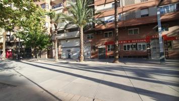 Local comercial en venta en Villena, El Carril - Paseo de Chapi photo 0