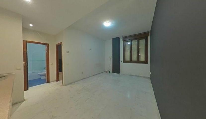 Piso en venta en Sevilla, Calle Casuarina, 25, 41020 photo 0