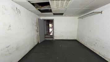 Local comercial en venta en Utrera, AVDA GENERAL GIRALDEZ photo 0