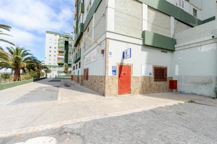 Local comercial en venta en Telde, Jinámar photo 0